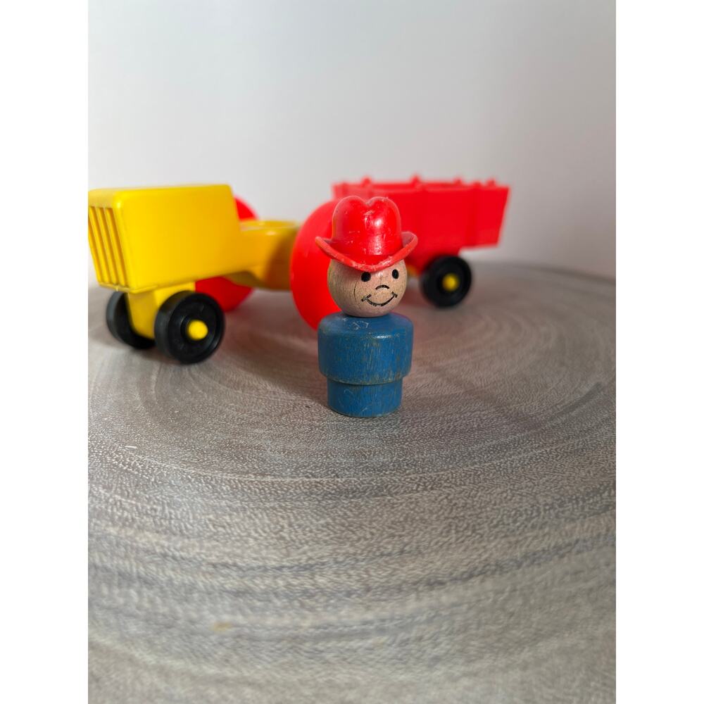 Vintage Fisher-Price Little People Yellow Tractor w/ Wagon and Farmer